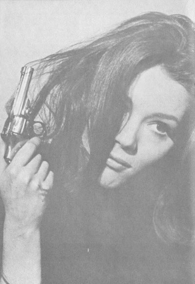 Diana Rigg picture - page one of 1966 TV Weekly piece from New Zealand.